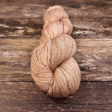 Gleem Lace by Fyberspates