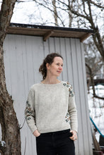 52 Weeks of Scrap Yarn: Projects for crafters by Laine Publishing