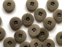 Corozo buttons - flat rim.
