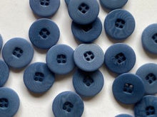 Corozo buttons - flat rim.