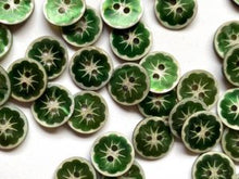 Flower shell buttons