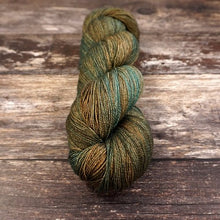 Gleem Lace by Fyberspates