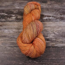 Gleem Lace by Fyberspates