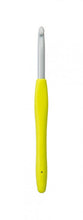 Amour Crochet Hooks by Clover