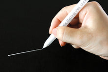 Fine fabric marker by Clover