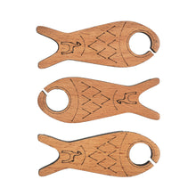 Wooden yarn bobbins by Pony