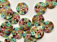 Shell buttons