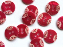 River shell buttons